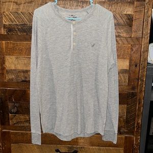 EUC ae outfitter long sleeve